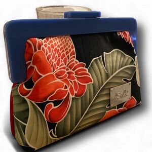 Hawaiian torch ginger clutch
